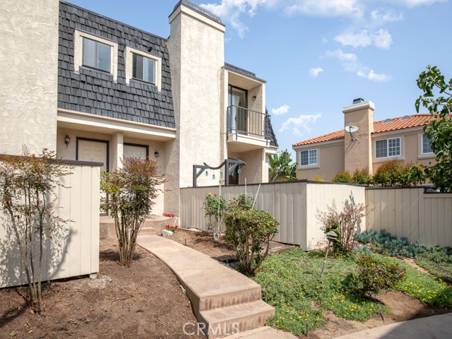 2115 Farrell Avenue, Redondo Beach, California 90278, 3 Bedrooms Bedrooms, ,1 BathroomBathrooms,Residential,Sold,Farrell,SB18148131