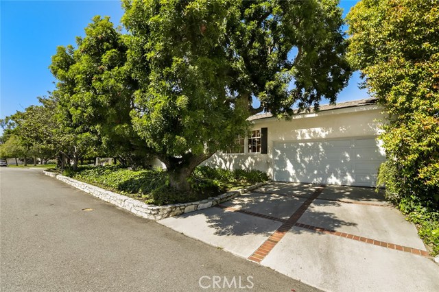 3901 Via Pavion, Palos Verdes Estates, California 90274, 3 Bedrooms Bedrooms, ,1 BathroomBathrooms,Residential,Sold,Via Pavion,SB19057948