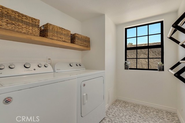 1924 Mathews Avenue, Redondo Beach, California 90278, 3 Bedrooms Bedrooms, ,2 BathroomsBathrooms,Residential,Sold,Mathews,SB21069935