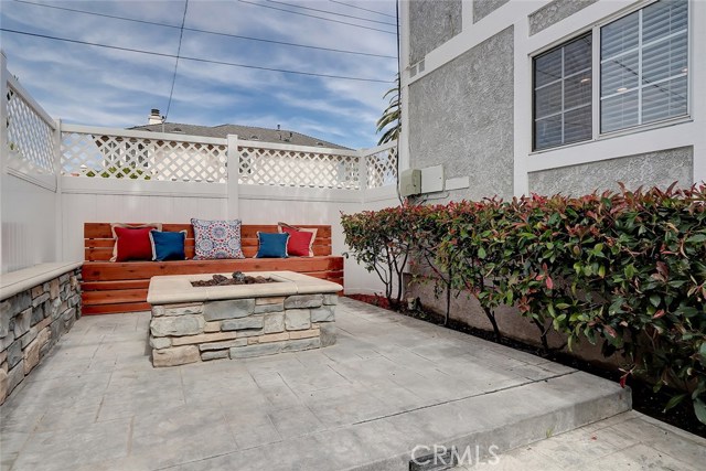 2231 Gates Avenue, Redondo Beach, California 90278, 4 Bedrooms Bedrooms, ,2 BathroomsBathrooms,Residential,Sold,Gates,SB20123083