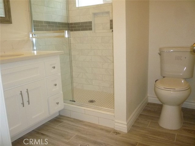 Bedroom 3 walk-in shower.
