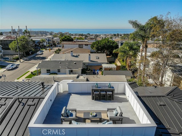 1037 2nd Street, Hermosa Beach, California 90254, 4 Bedrooms Bedrooms, ,3 BathroomsBathrooms,Residential,Sold,2nd,SB19264836