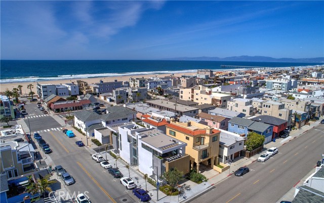 121 2nd Street, Hermosa Beach, California 90254, 4 Bedrooms Bedrooms, ,4 BathroomsBathrooms,Residential,Sold,2nd,SB19073415