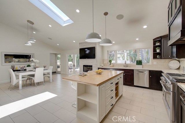 4072 Rousseau Lane, Palos Verdes Peninsula, California 90274, 4 Bedrooms Bedrooms, ,3 BathroomsBathrooms,Residential,Sold,Rousseau,SB19160649