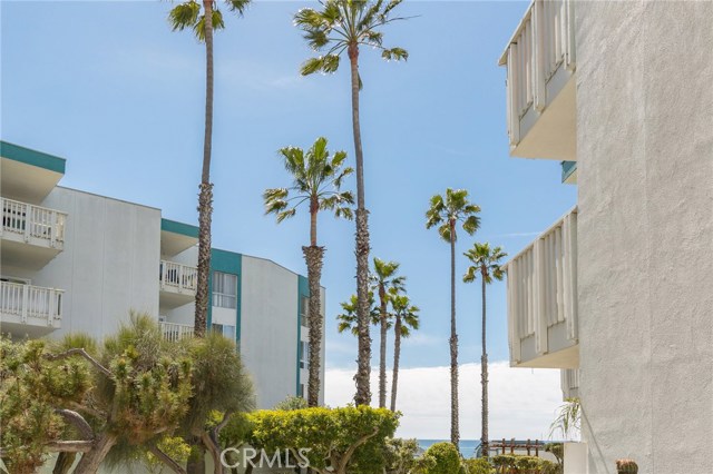 620 The Village, Redondo Beach, California 90277, 1 Bedroom Bedrooms, ,1 BathroomBathrooms,Residential,Sold,The Village,SB17035321