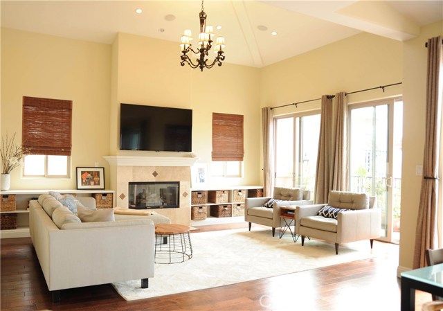 713 JUANITA, Redondo Beach, California 90277, 3 Bedrooms Bedrooms, ,2 BathroomsBathrooms,Residential,Sold,JUANITA,SB17176144