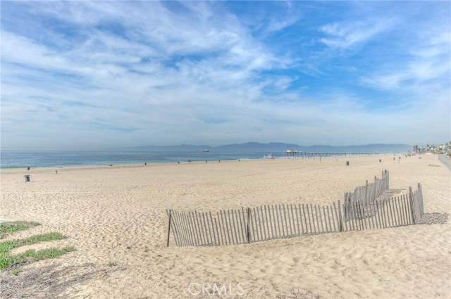 3435 Hermosa Avenue, Hermosa Beach, California 90254, 2 Bedrooms Bedrooms, ,2 BathroomsBathrooms,Residential,Sold,Hermosa,SB18258077