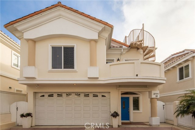 611 Lucia Avenue, Redondo Beach, California 90277, 3 Bedrooms Bedrooms, ,2 BathroomsBathrooms,Residential,Sold,Lucia,PV19094083