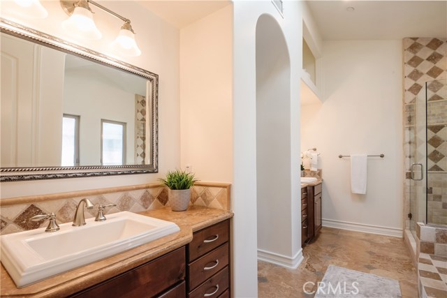 2104 Warfield Avenue, Redondo Beach, California 90278, 5 Bedrooms Bedrooms, ,2 BathroomsBathrooms,Residential,Sold,Warfield,SB20202226
