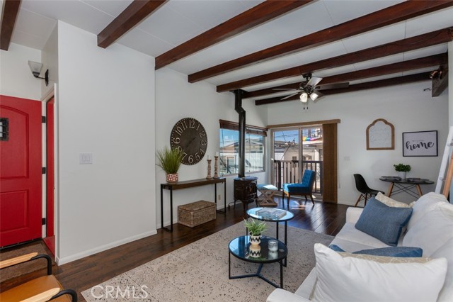 208 Kelp Street, Manhattan Beach, California 90266, 3 Bedrooms Bedrooms, ,1 BathroomBathrooms,Residential,Sold,Kelp,SB21034539
