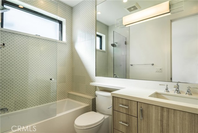 856 14th Street, Manhattan Beach, California 90266, 5 Bedrooms Bedrooms, ,5 BathroomsBathrooms,Residential,Sold,14th,SB18245508