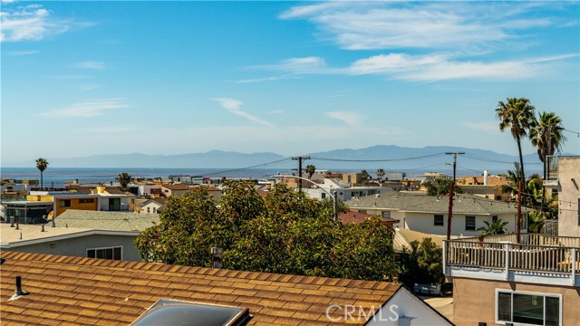 442 Bayview Avenue, Hermosa Beach, California 90254, 3 Bedrooms Bedrooms, ,2 BathroomsBathrooms,Residential,Sold,Bayview,SB20080703