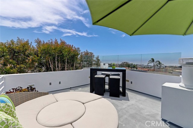 1633 Prospect Avenue, Hermosa Beach, California 90254, 3 Bedrooms Bedrooms, ,3 BathroomsBathrooms,Residential,Sold,Prospect,SB17104891