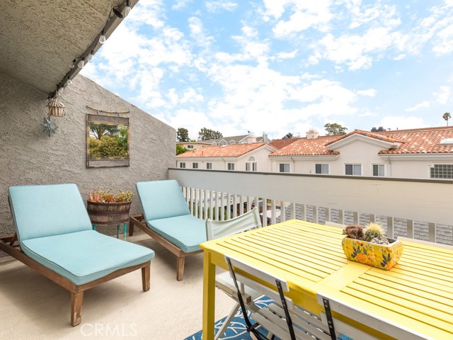 110 Juanita Avenue, Redondo Beach, California 90277, 2 Bedrooms Bedrooms, ,1 BathroomBathrooms,Residential,Sold,Juanita,SB19190456