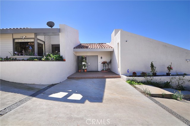 1560 Via Leon, Palos Verdes Estates, California 90274, 4 Bedrooms Bedrooms, ,3 BathroomsBathrooms,Residential,Sold,Via Leon,PV18039200