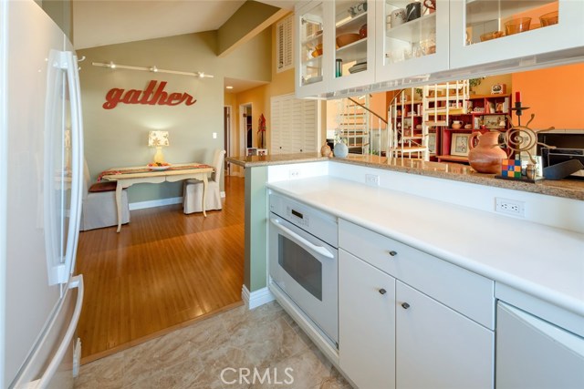 Granite Breakfast Bar, GE Profile Oven.