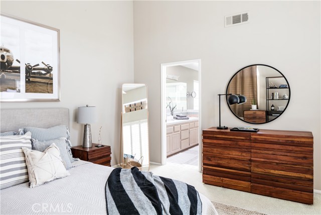 121 Helberta Avenue, Redondo Beach, California 90277, 3 Bedrooms Bedrooms, ,2 BathroomsBathrooms,Residential,Sold,Helberta,SB17233463