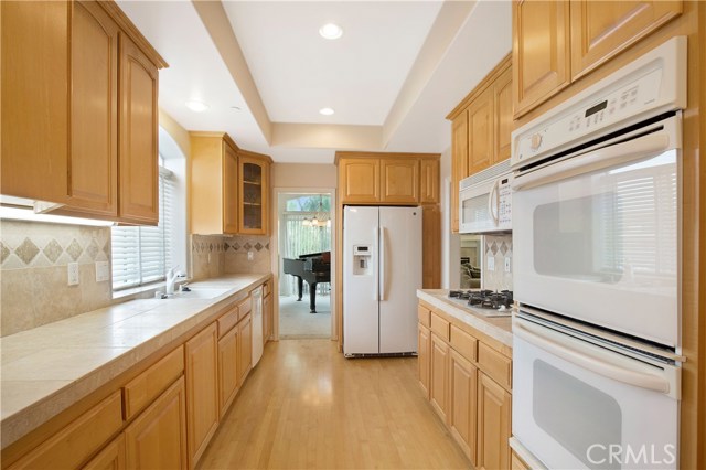 2225 Mathews Avenue, Redondo Beach, California 90278, 3 Bedrooms Bedrooms, ,3 BathroomsBathrooms,Residential,Sold,Mathews,SB19082504
