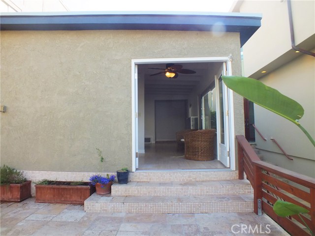 228 29th Street, Manhattan Beach, California 90266, 1 Bedroom Bedrooms, ,1 BathroomBathrooms,Residential,Sold,29th,PV17263710