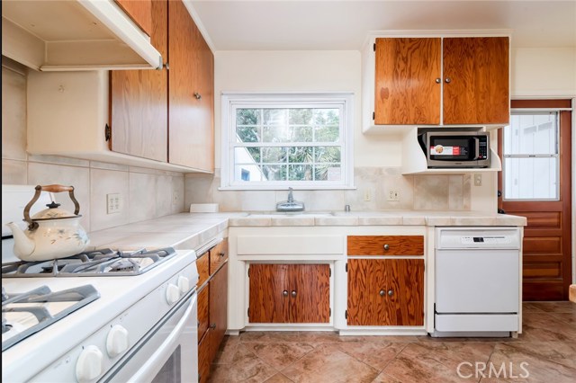 2000 Faymont Avenue, Manhattan Beach, California 90266, 3 Bedrooms Bedrooms, ,1 BathroomBathrooms,Residential,Sold,Faymont,SB20179509