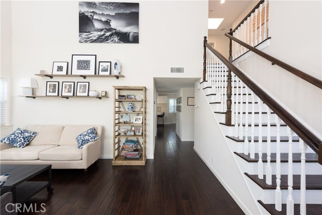 2001 Ernest Avenue, Redondo Beach, California 90278, 4 Bedrooms Bedrooms, ,1 BathroomBathrooms,Residential,Sold,Ernest,SB18238314