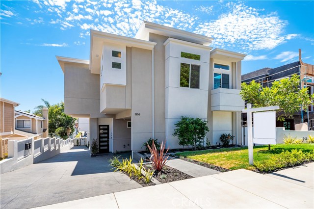 1914 Marshallfield Lane, Redondo Beach, California 90278, 4 Bedrooms Bedrooms, ,3 BathroomsBathrooms,Residential,Sold,Marshallfield,SB20122993
