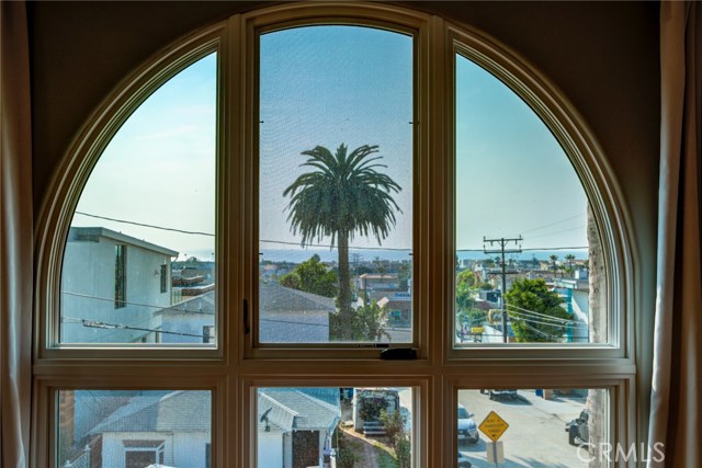 902 6th Street, Hermosa Beach, California 90254, 4 Bedrooms Bedrooms, ,3 BathroomsBathrooms,Residential,Sold,6th,SB20213089
