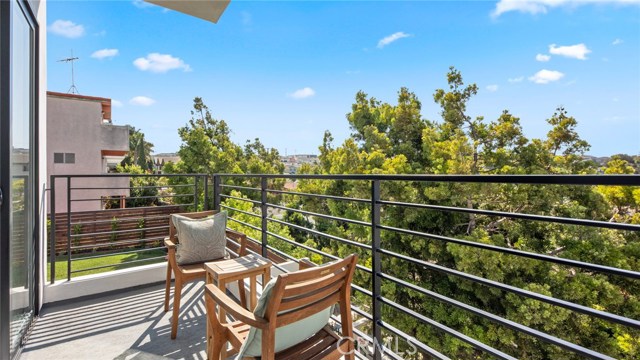 1702 Carlson Lane, Redondo Beach, California 90278, 3 Bedrooms Bedrooms, ,3 BathroomsBathrooms,Residential,Sold,Carlson,PV20186639