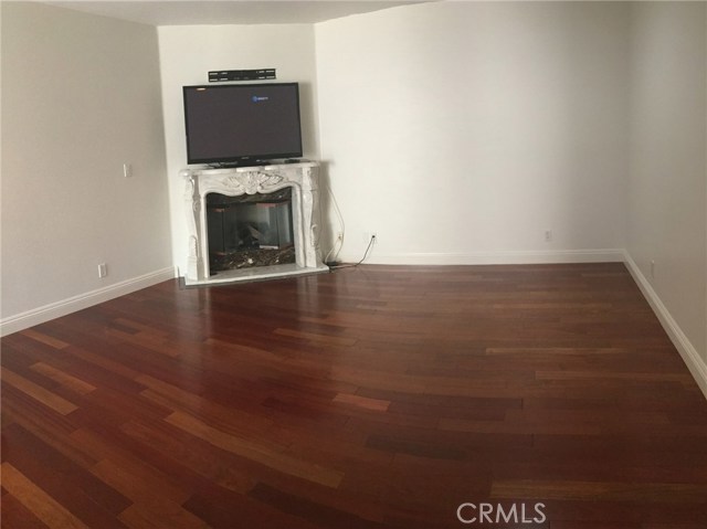 Master View w/Fireplace Marble