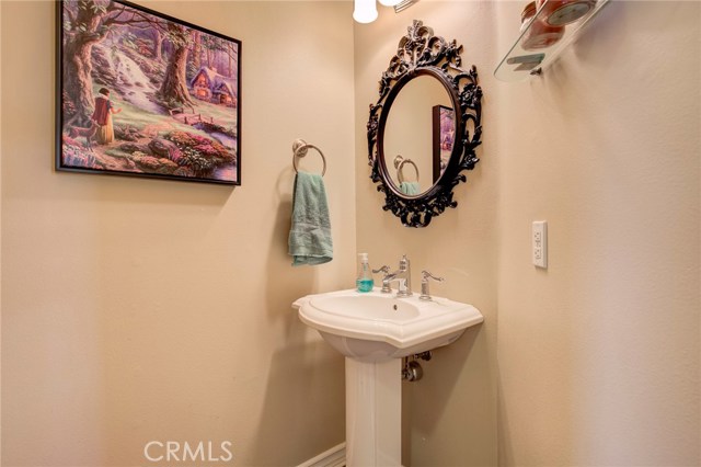 2101 Vail Avenue, Redondo Beach, California 90278, 3 Bedrooms Bedrooms, ,3 BathroomsBathrooms,Residential,Sold,Vail,SB19035092