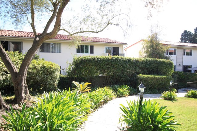 17 Via Granada, Rolling Hills Estates, California 90274, 3 Bedrooms Bedrooms, ,3 BathroomsBathrooms,Residential,Sold,Via Granada,PV20230714
