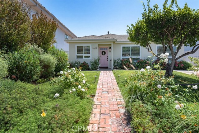 1618 5th Street, Manhattan Beach, California 90266, 3 Bedrooms Bedrooms, ,2 BathroomsBathrooms,Residential,Sold,5th,SB18215648