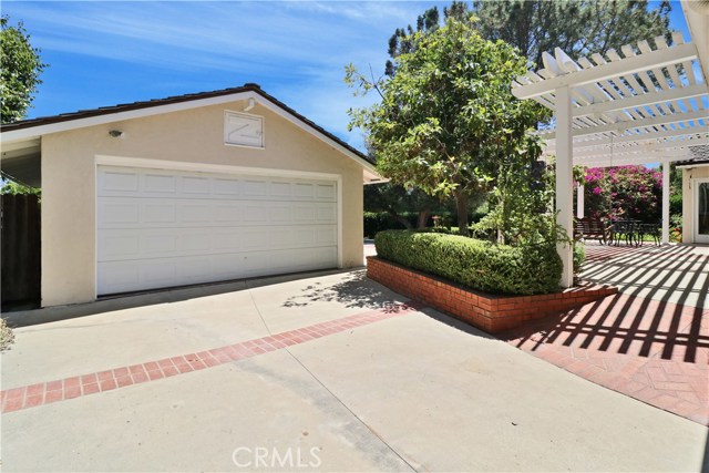 Spacious detached garage with room for storage or a workshop