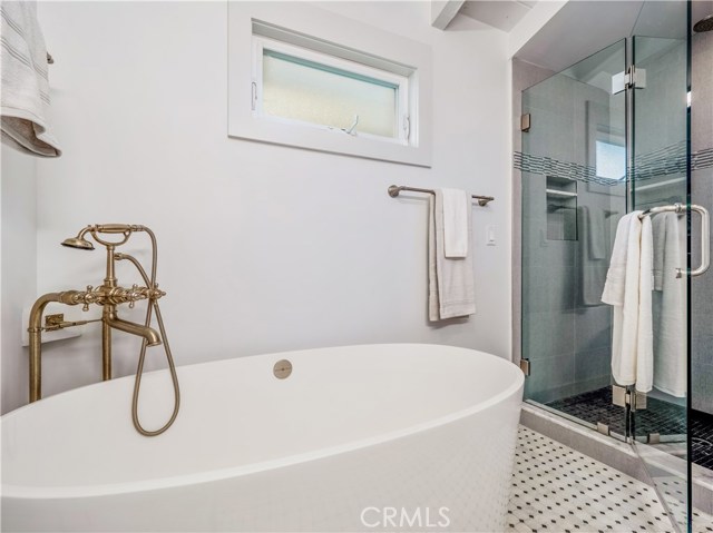 2616 Pine Avenue, Manhattan Beach, California 90266, 3 Bedrooms Bedrooms, ,1 BathroomBathrooms,Residential,Sold,Pine,SB21005852