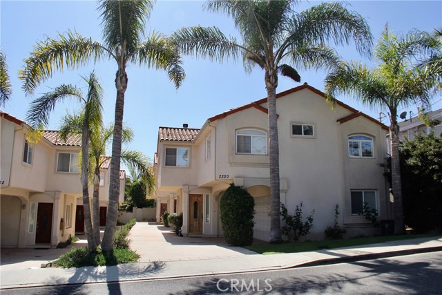 2220 Rockefeller Lane, Redondo Beach, California 90278, 3 Bedrooms Bedrooms, ,2 BathroomsBathrooms,Residential,Sold,Rockefeller,PV19241545