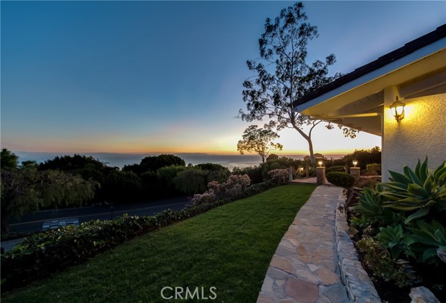 3 Cinnamon Lane, Rancho Palos Verdes, California 90275, 4 Bedrooms Bedrooms, ,3 BathroomsBathrooms,Residential,Sold,Cinnamon,PV18009862