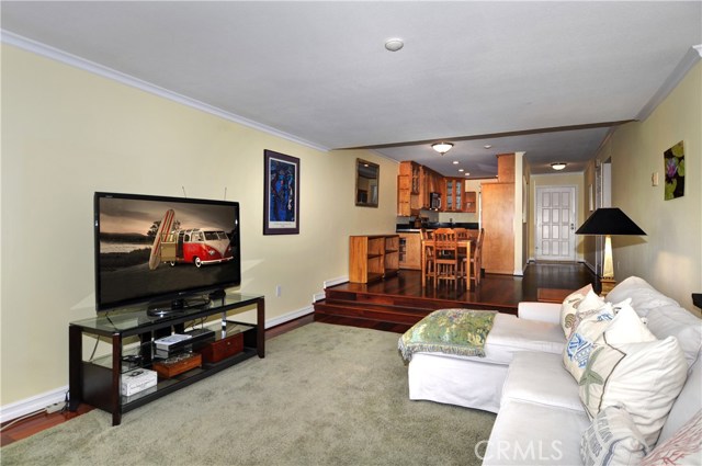 1321 Beryl Street, Redondo Beach, California 90277, 2 Bedrooms Bedrooms, ,2 BathroomsBathrooms,Residential,Sold,Beryl,OC17104021