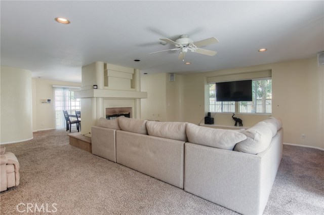 128 Broadway, Redondo Beach, California 90277, 3 Bedrooms Bedrooms, ,2 BathroomsBathrooms,Residential,Sold,Broadway,SB18062496