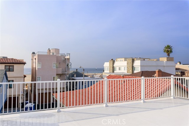 29 6th Street, Hermosa Beach, California 90254, ,Residential Income,Sold,6th,SB21084713