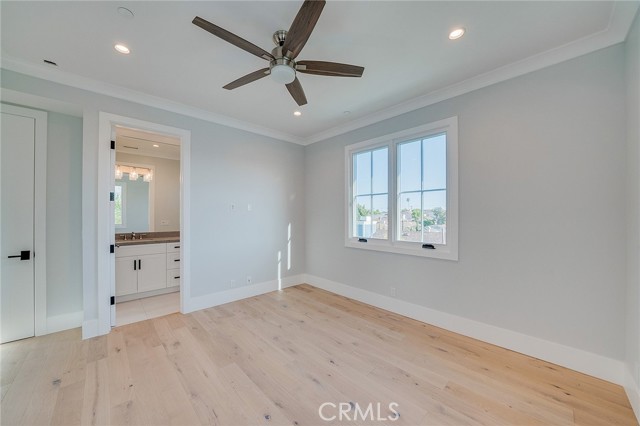 1920 Gates Ave, Redondo Beach, California 90278, 4 Bedrooms Bedrooms, ,4 BathroomsBathrooms,Residential,Sold,Gates Ave,SB21054568