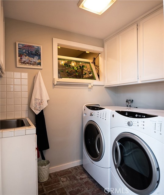 659 18th Street, Manhattan Beach, California 90266, 4 Bedrooms Bedrooms, ,3 BathroomsBathrooms,Residential,Sold,18th,SB19269469