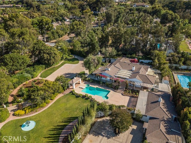 9 Portuguese Bend Road, Rolling Hills, California 90274, 6 Bedrooms Bedrooms, ,7 BathroomsBathrooms,Residential,Sold,Portuguese Bend,PV18171308