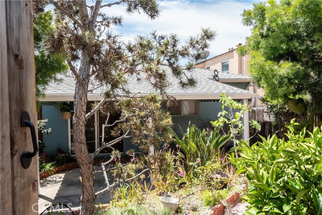 457 28th Street, Manhattan Beach, California 90266, 2 Bedrooms Bedrooms, ,1 BathroomBathrooms,Residential,Sold,28th,SB21112432