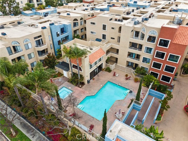 Detail Gallery Image 1 of 1 For 550 Orange Ave #129,  Long Beach,  CA 90802 - 2 Beds | 1 Baths
