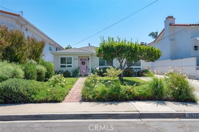 1618 5th Street, Manhattan Beach, California 90266, 3 Bedrooms Bedrooms, ,2 BathroomsBathrooms,Residential,Sold,5th,SB18215648