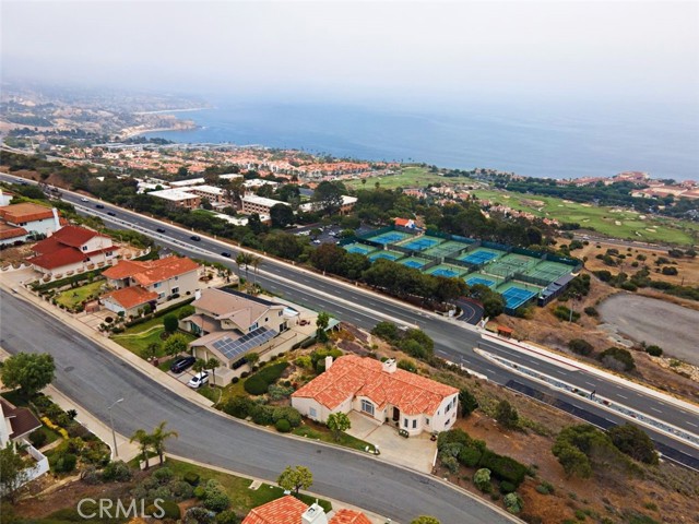 30900 Via La Cresta, Rancho Palos Verdes, California 90275, 4 Bedrooms Bedrooms, ,4 BathroomsBathrooms,Residential,Sold,Via La Cresta,PV21131475