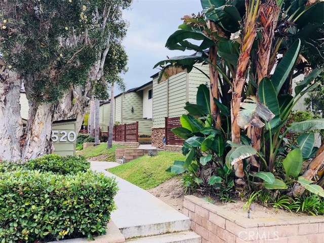 520 Avenue B, Redondo Beach, California 90277, 2 Bedrooms Bedrooms, ,1 BathroomBathrooms,Residential,Sold,Avenue B,SB18235158