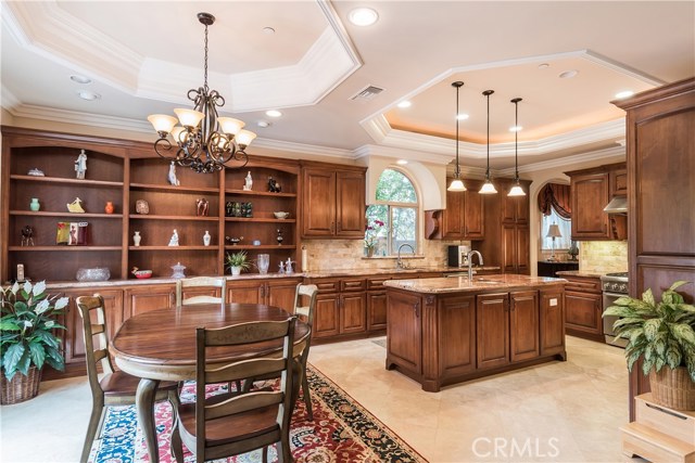 2012 Robinson Street, Redondo Beach, California 90278, 5 Bedrooms Bedrooms, ,3 BathroomsBathrooms,Residential,Sold,Robinson,SB18078924