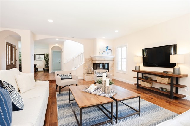 1420 Pine Avenue, Manhattan Beach, California 90266, 4 Bedrooms Bedrooms, ,2 BathroomsBathrooms,Residential,Sold,Pine,SB20094323