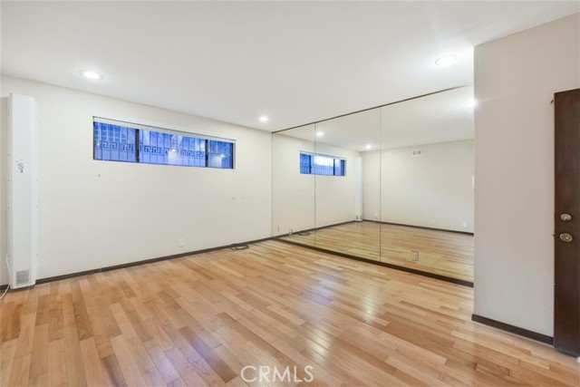 512 Knob Hill Avenue, Redondo Beach, California 90277, 4 Bedrooms Bedrooms, ,2 BathroomsBathrooms,Residential,Sold,Knob Hill,SB21044060